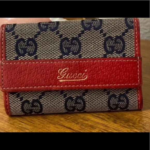 Gucci Accessories - ‼️ GUCCI 💯 AUTH Vintage Logo Key Wallet